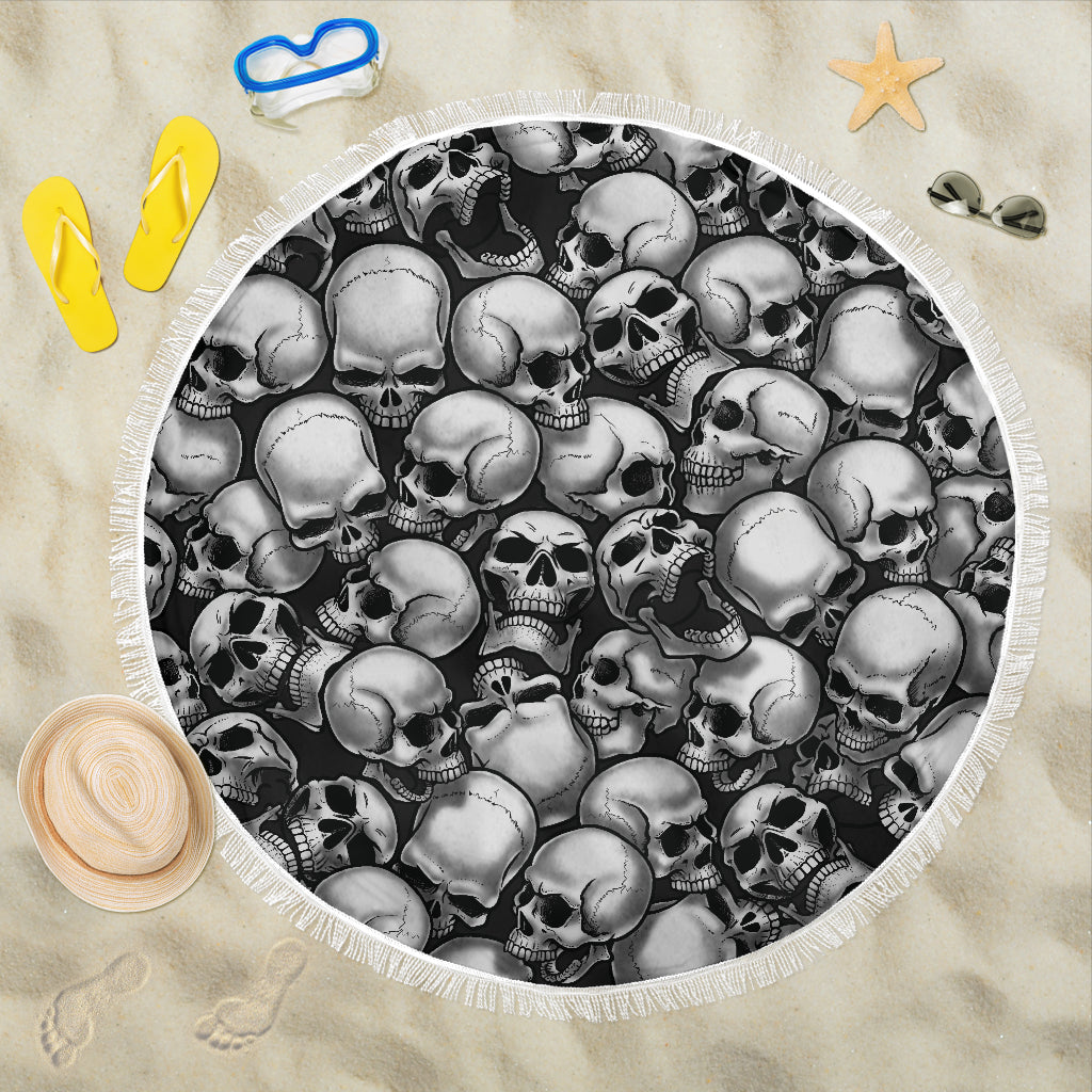 Skull Pile Beach Blanket - Black & White