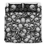 Skull Pile Bedding Set - Black & White