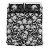 Skull Pile Bedding Set - Black & White