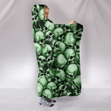 Skull Pile Hooded Blanket - Green